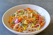 Тайский свежий салат